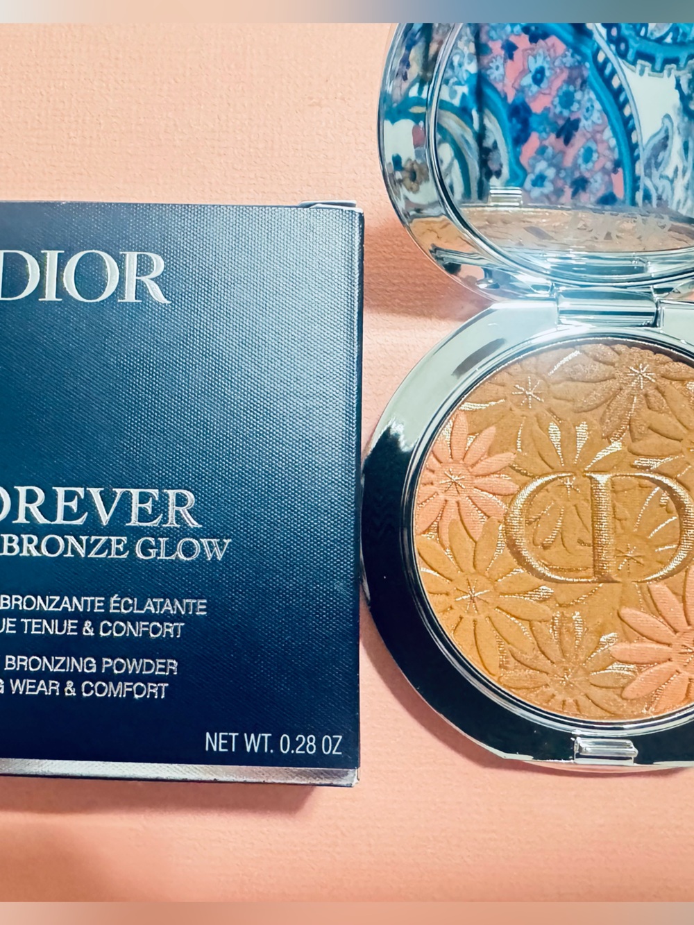 Dior White Daisy Embossed Compact with Red Ladybug Accent coral bronze - Picture 6 of 13